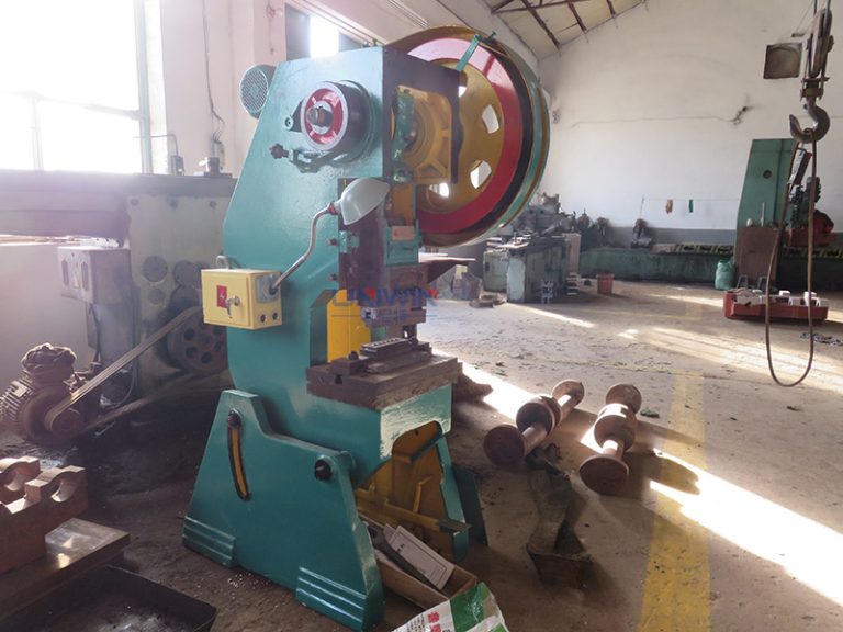 çatı çivi kapağı yapma ekipmanı