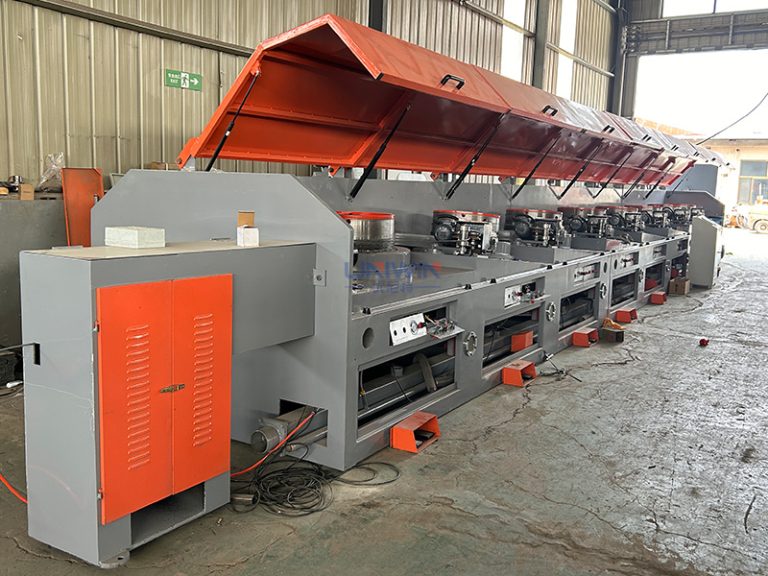 Machine à tréfiler en ligne droite pour la fabrication de clous de fer